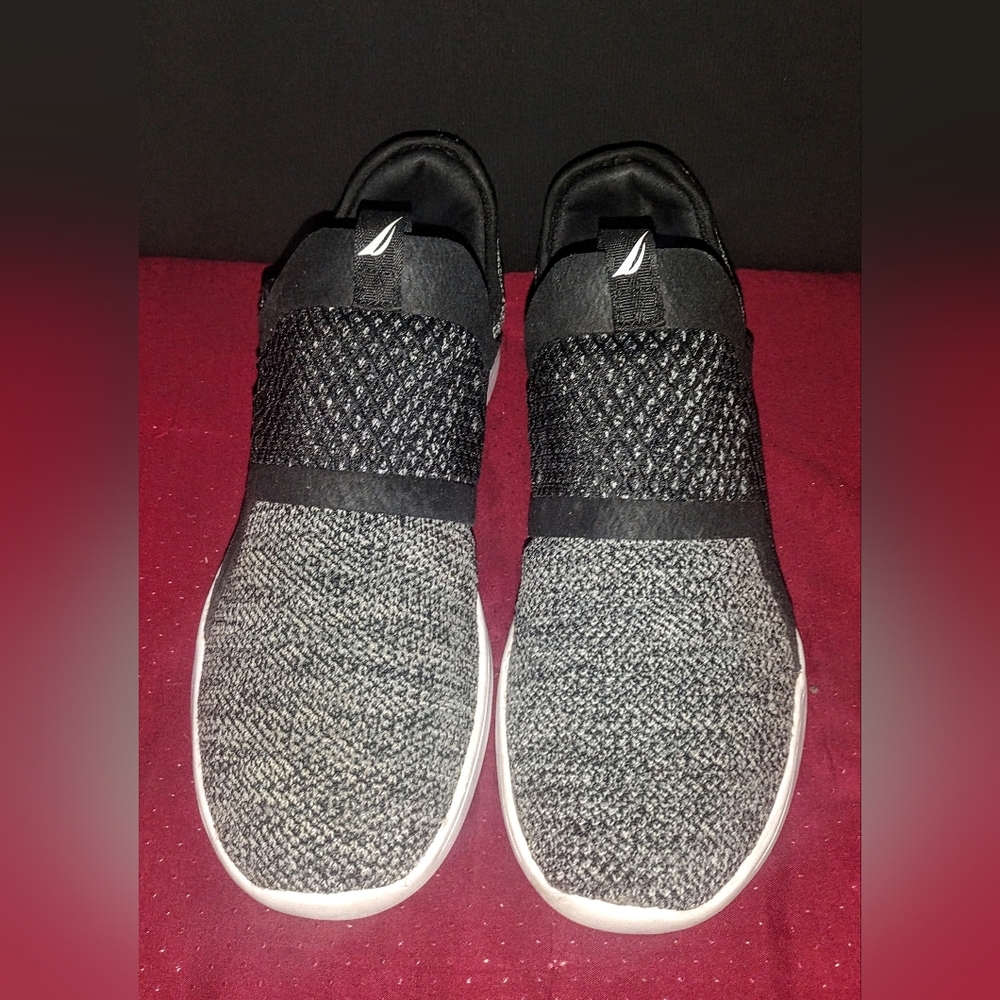 "Nautica" {Kapalie} Slip On Sneakers